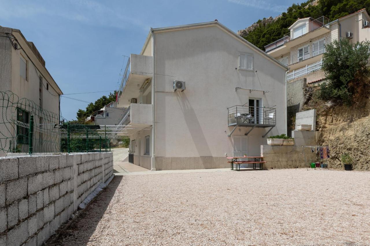 Apartments By The Sea Duce, Omis - 2992 Dugi Rat Exterior photo