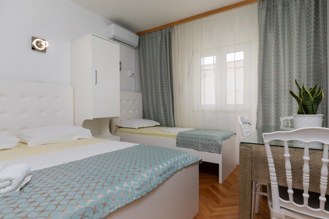 Apartments By The Sea Duce, Omis - 2992 Dugi Rat Exterior photo
