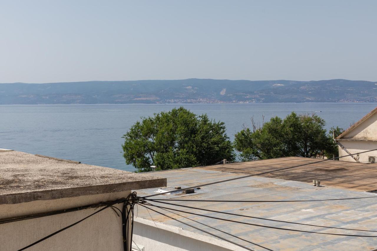 Apartments By The Sea Duce, Omis - 2992 Dugi Rat Exterior photo